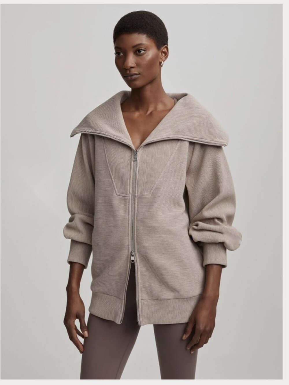 ✨ LIKE NEW!! ✨ Varley Ells Jacket in Taupe Marl - Sz S